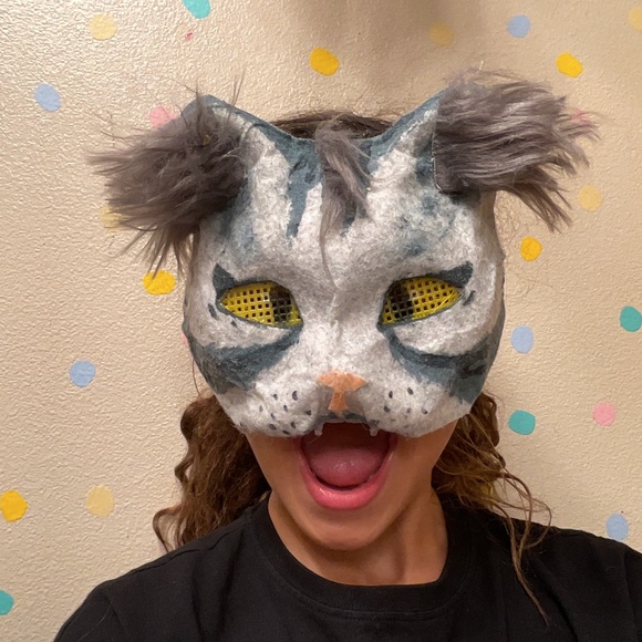 Grey cat therian mask - Picture 7 of 8